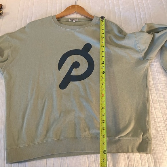 Peloton Heart Pullover Sweatshirt. Size Large. - Picture 10 of 11